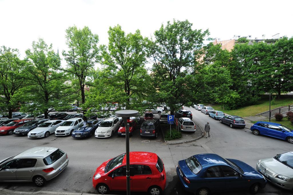 Apartment Trnovo Center Ljubljana Rum bild
